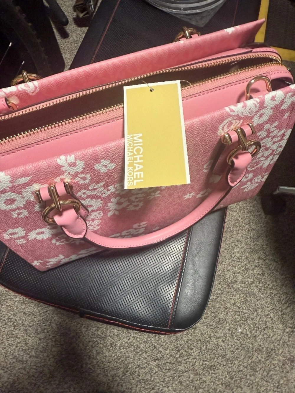 Marilyn Medium Printed Signature Logo Satchel